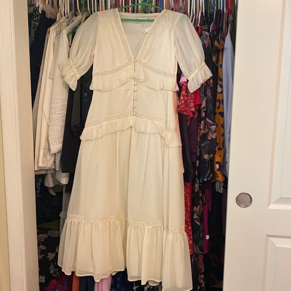 MIDI/maxi dress depending on height. Size 4 NWOT ASOS